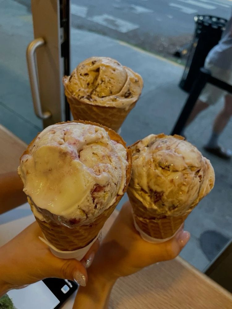 AROUND THE CORNER ICE CREAM Updated August 2024 22 Reviews 14