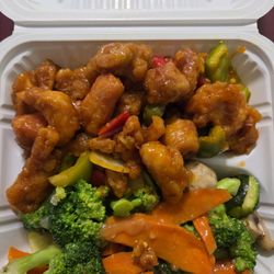 Ruby Thai - Spicy Thai Chicken with Mixed Veggies