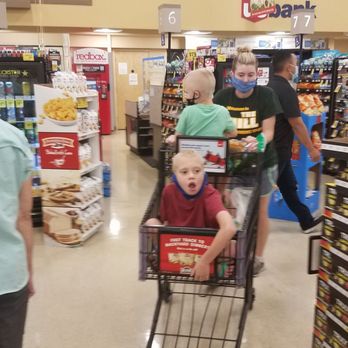 Safeway - Kid had mask around chin - Grocery Near Me - Rocklin, California Safeway - Kid had mask around chin - Grocery Near Me - Rocklin, California