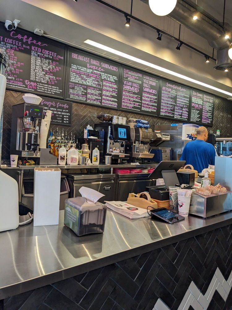 MANHATTAN BAGEL & COFFEE Updated September 2024 35 Photos & 21 Reviews 151 Massachusetts