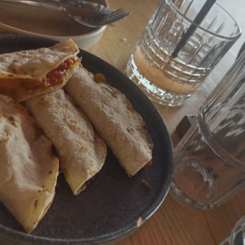 Buena Vida - Mexican Near Me - Arlington, Virginia