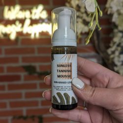 Self tan mousse