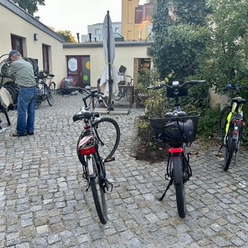 Mittelhof - Freitags Grüne Radler "SelbsthilfeGruppe" - Social Clubs Near Me - Berlin, BE