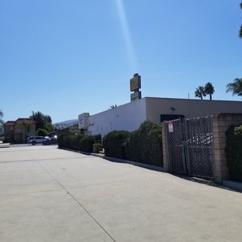 Palos Verdes Resale - Long driveway in front of the furniture annex building - Thrift Stores Near Me - Lomita, California