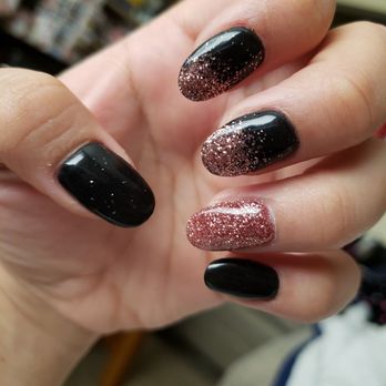 Amazin Nails - Nail Salons Near Me - Redding, California