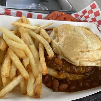 Slackers Burger Joint - Buffalo chili cheese burger - Burgers Near Me - Torrey, Utah Slackers Burger Joint - Buffalo chili cheese burger - Burgers Near Me - Torrey, Utah