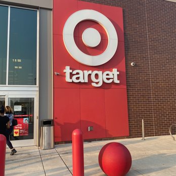 Target - entrance - Department Stores Near Me - Philadelphia, Pennsylvania Target - entrance - Department Stores Near Me - Philadelphia, Pennsylvania