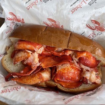 Cousins Maine Lobster - Detroit - Connecticut Roll - Seafood Near Me Cousins Maine Lobster - Detroit - Connecticut Roll - Seafood Near Me