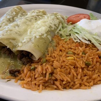 Pacifico - Enchiladas verde with ground beef - Mexican Near Me - Plymouth, Wisconsin Pacifico - Enchiladas verde with ground beef - Mexican Near Me - Plymouth, Wisconsin