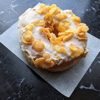 Talormade - 09/02/23 Cereal Milk Doughnut - Desserts Near Me - Oslo, 03