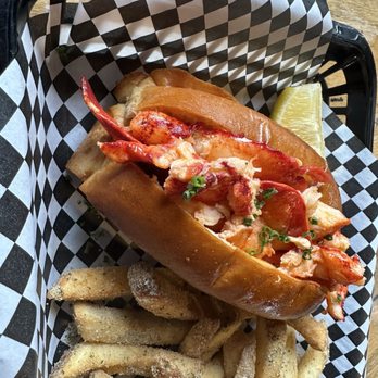Coastal Seafoods - Connecticut lobster roll, warm roll. Parmesan truffle fries. - Seafood Markets Near Me - Saint Paul, Minnesota Coastal Seafoods - Connecticut lobster roll, warm roll. Parmesan truffle fries. - Seafood Markets Near Me - Saint Paul, Minnesota