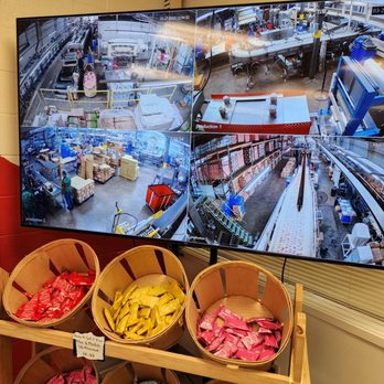 Diamond Bakery - Live camera of factory. - Bakeries Near Me - Honolulu, Hawaii