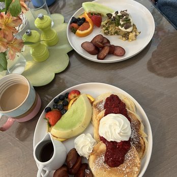 Hearthside Inn - Breakfast - Bed & Breakfast Near Me - Bar Harbor, Maine
