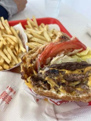 In-N-Out Burger by null