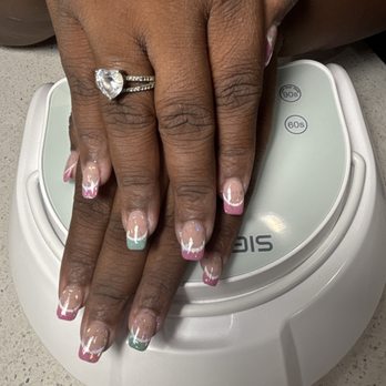 Linda's Nail & Spa - Nail Salons Near Me - Poway, California