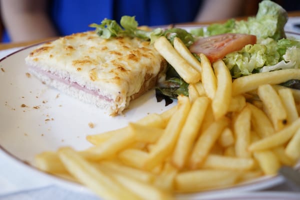 Le Quasimodo Notre-Dame - Ham n cheese refined - Pariisi, 75 Le Quasimodo Notre-Dame - Ham n cheese refined - Pariisi, 75