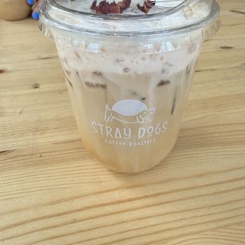 Stray Dogs Coffee Roasters - Rose blossom latte with flowers - Coffee Roasteries Near Me - Riverside, California