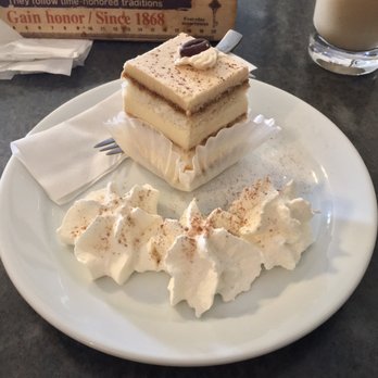 Marulilu Cafe - Tiramisu - Cafes Near Me - Vancouver, British Columbia Marulilu Cafe - Tiramisu - Cafes Near Me - Vancouver, British Columbia