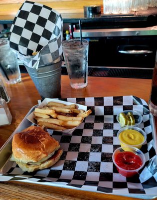 Quinn's on the Corner | Sports Bar by null