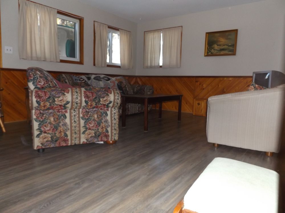 CROWE VALLEY CAMP Updated September 2024 20 Photos 33 Crowe