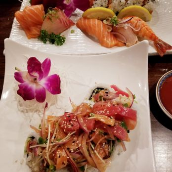 Hana Sushi #6 - Oishi roll and Sushi Sashimi combo, food is really good here. We will be coming to this one from now. - Sushi Bars Near Me - Temecula, California Hana Sushi #6 - Oishi roll and Sushi Sashimi combo, food is really good here. We will be coming to this one from now. - Sushi Bars Near Me - Temecula, California