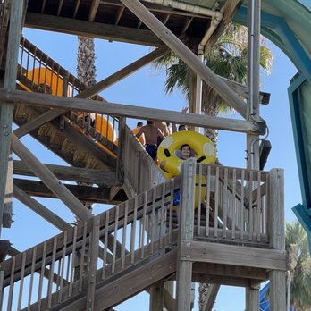 Six Flags Hurricane Harbor - Water Parks Near Me - Concord, California