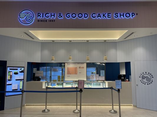 Rich & Good Cake Shop (Jewel Changi Airport) by null