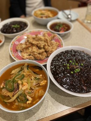 Choong Hwa Won (Korean & Chinese Restaurant) | 중화원 (한국식 중화요리-중식,한식) by null