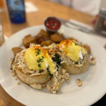 Bloom - Jumbo Crab Bene - American Near Me - Santa Clara, California