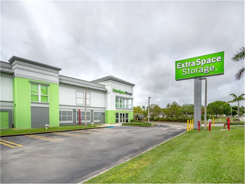 EXTRA SPACE STORAGE Updated June 2024 11 Photos 10760 SW 186th St