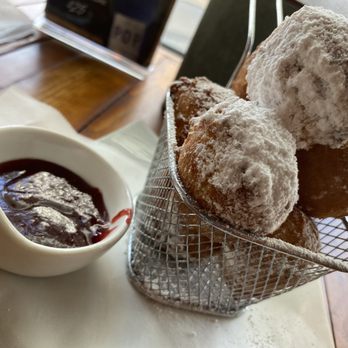 Farmhouse Cafe - SIGNATURE BEIGNETS - Breakfast & Brunch Near Me - Honolulu, Hawaii Farmhouse Cafe - SIGNATURE BEIGNETS - Breakfast & Brunch Near Me - Honolulu, Hawaii