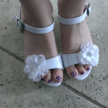 Pauline's Nail Spa - My daughter's pretty toes. - Nail Salons Near Me - Kent, Washington