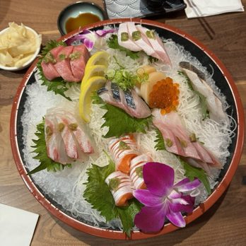 Sushi Dan - Sushi Bars Near Me - Studio City, California