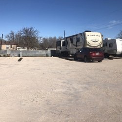 Camp 432 RV Parking