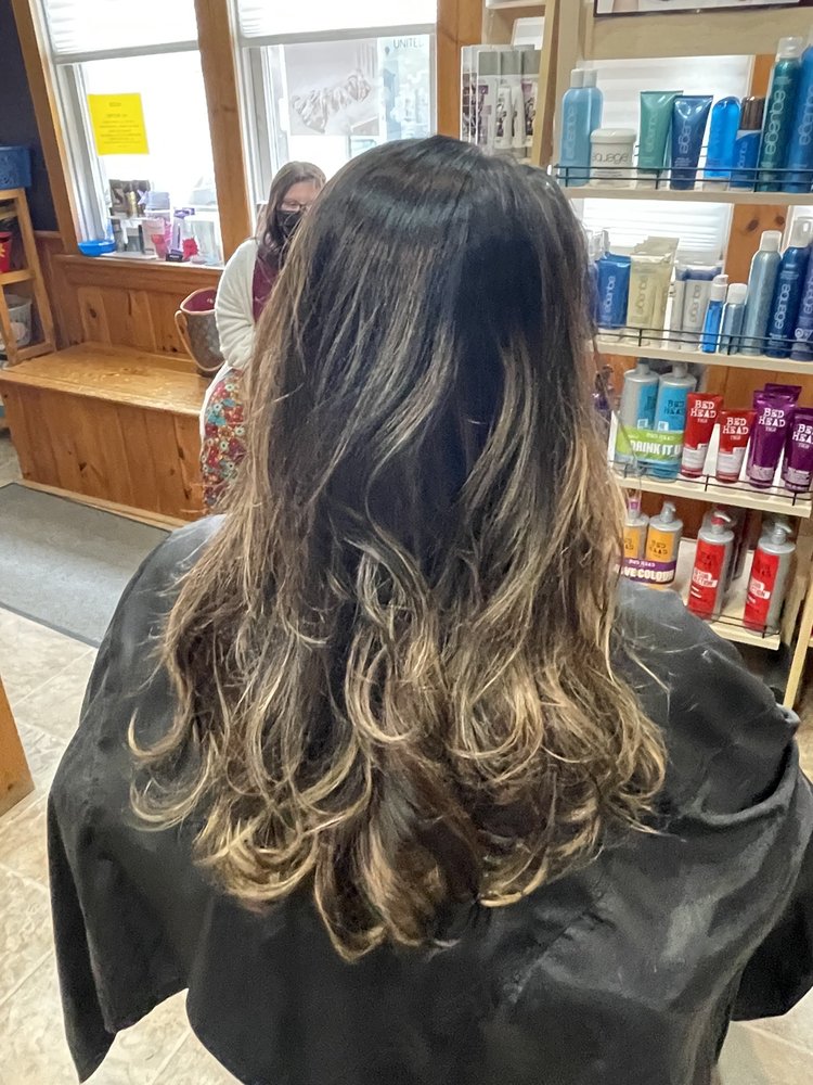 Studio 207 Hairstyling Logo