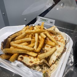 Blue Eats Memphis - Chicken quesadilla and fries