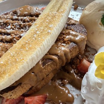 Cedarhurst Cafe - Biscoff French Toast - Cafes Near Me - New Haven, Connecticut Cedarhurst Cafe - Biscoff French Toast - Cafes Near Me - New Haven, Connecticut