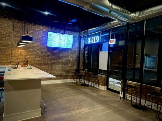 Cluck'N Wings by null