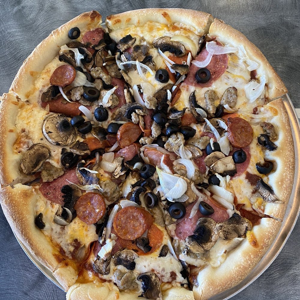 Round Table Pizza - Medium King Arthur supreme pan crust - Pizza Near Me - Kailua, Hawaii Round Table Pizza - Medium King Arthur supreme pan crust - Pizza Near Me - Kailua, Hawaii