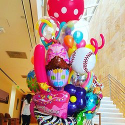Balloon Specialties - A baseball themed pastel Birthday Specialty balloon bouquet for a young girl.