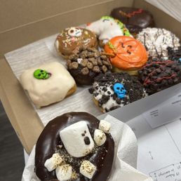 ZOMBEE DONUTS - Updated August 2025 - 1824 Photos & 928