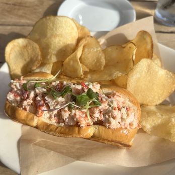 Gladstones - Lobster roll and homemade chips light - Seafood Near Me - Pacific Palisades, California Gladstones - Lobster roll and homemade chips light - Seafood Near Me - Pacific Palisades, California