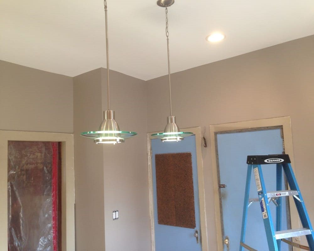 Slide of Agoura Hills Electricians