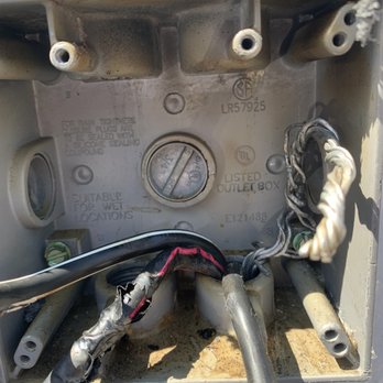 Castillo’s Electric - Outlet box - Electricians Near Me Castillo’s Electric - Outlet box - Electricians Near Me
