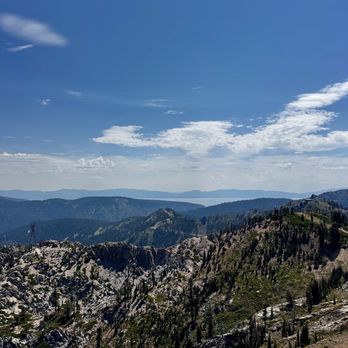 Shirley Lake Trail - Hiking Near Me - Olympic Valley, California