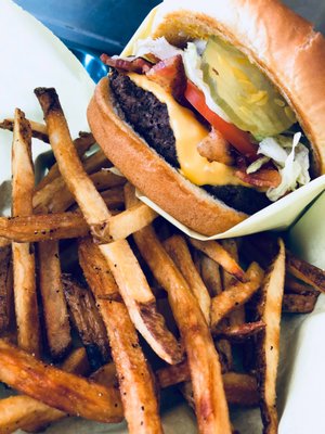 Rick & Carolyn's Burgers & Fries by null
