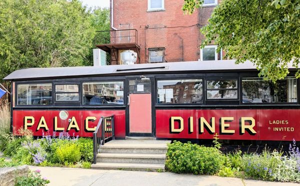 Palace Diner by null