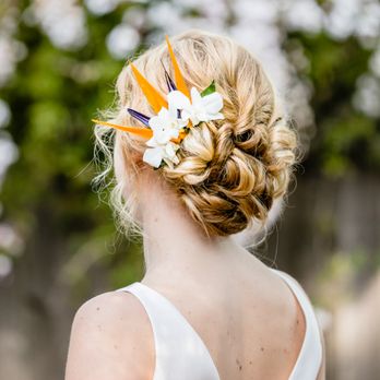 Atrellis Flower & Gifts - Florists Near Me - Windsor, California