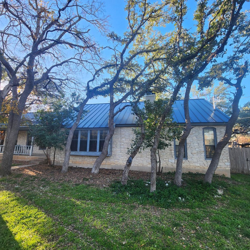 Slide of Signature Roofing & Coatings