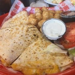 Struts of Oxford - Buffalo chicken quesadilla